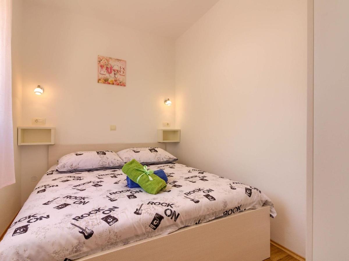 Spacious Holiday Home In Peroj With Private Pool 객실 사진