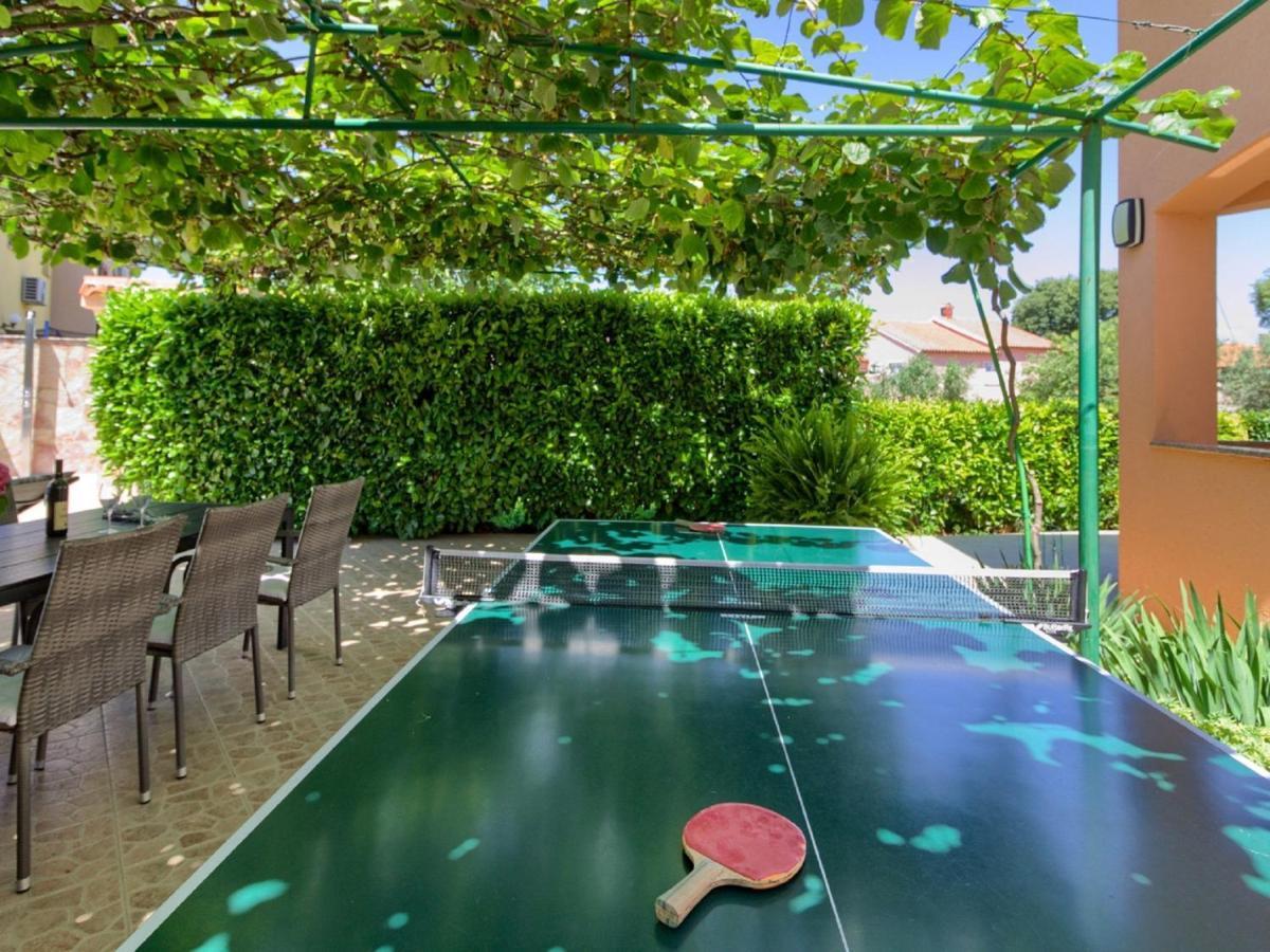 Spacious Holiday Home In Peroj With Private Pool 외부 사진